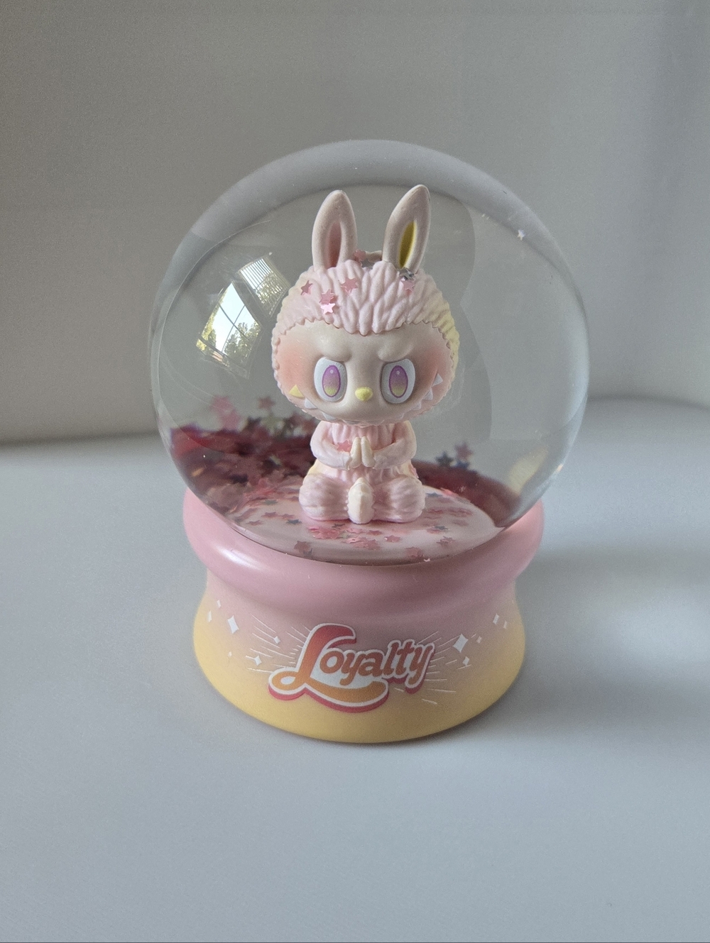 POP MART Big into Energy Snow Globe - Loyalty - Picture 4 of 9